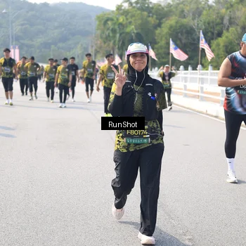 Runner Photo 6934523
