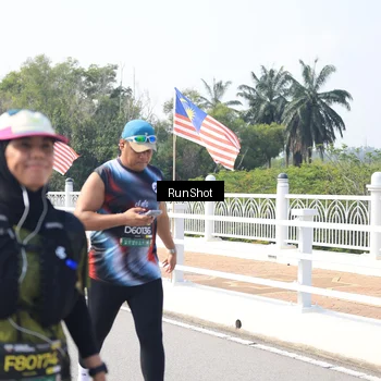 Runner Photo 6934525