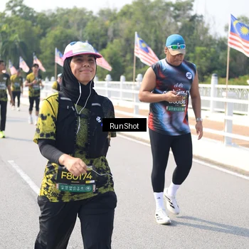 Runner Photo 6934533