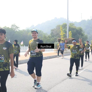 Runner Photo 6934560