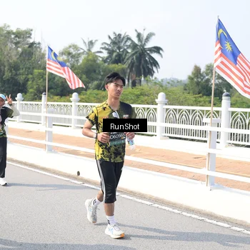 Runner Photo 6934563