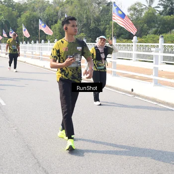 Runner Photo 6934568