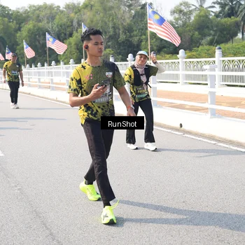 Runner Photo 6934577