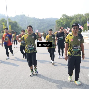 Runner Photo 6934615