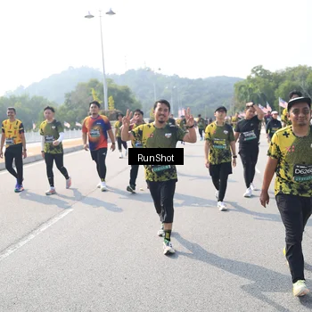 Runner Photo 6934620