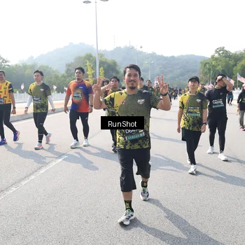 Runner Photo 6934621
