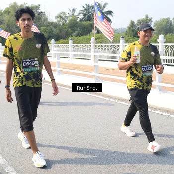 Runner Photo 6934643