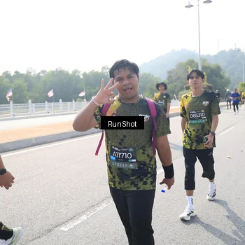 Runner Photo 6934648