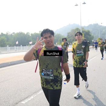 Runner Photo 6934650