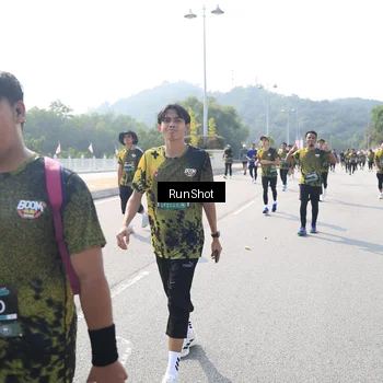 Runner Photo 6934653