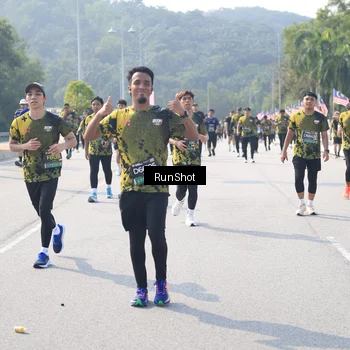 Runner Photo 6934655