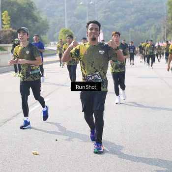 Runner Photo 6934658