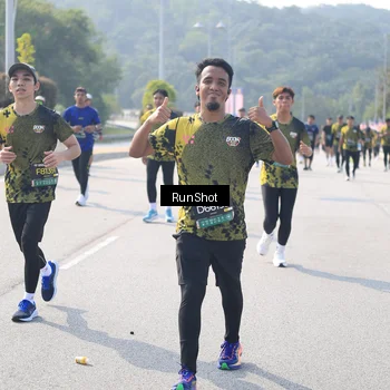 Runner Photo 6934660