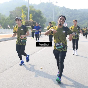 Runner Photo 6934662