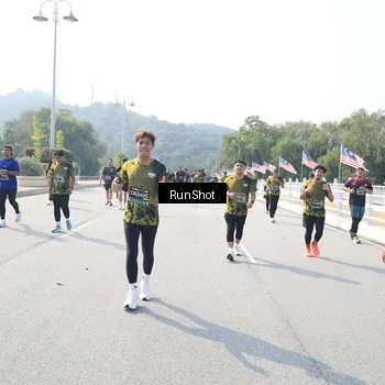 Runner Photo 6934674