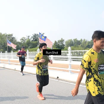 Runner Photo 6934689