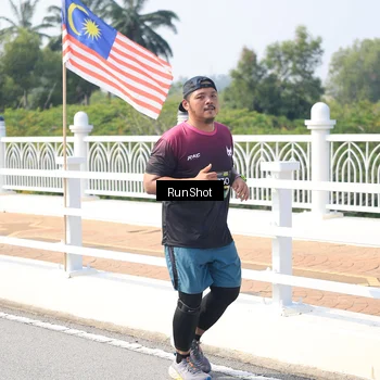 Runner Photo 6934707