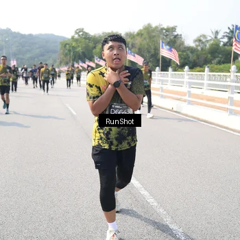 Runner Photo 6934712
