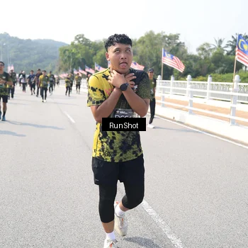 Runner Photo 6934713