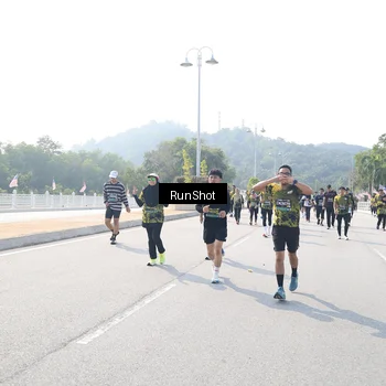 Runner Photo 6934726