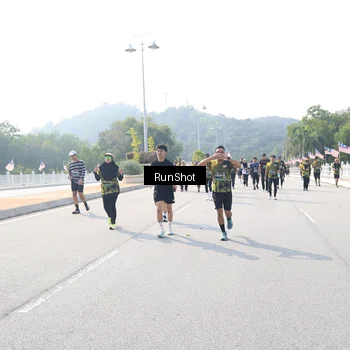 Runner Photo 6934729
