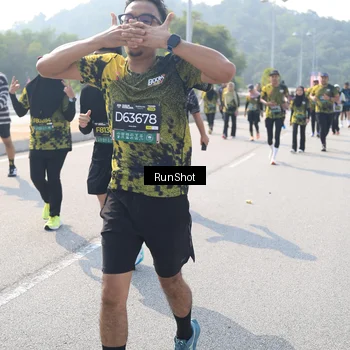 Runner Photo 6934737