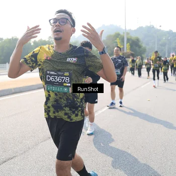 Runner Photo 6934738