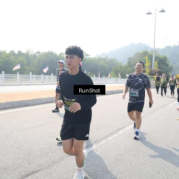 Runner Photo 6934742