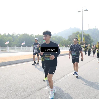 Runner Photo 6934743