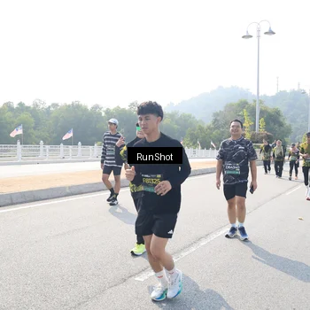 Runner Photo 6934748