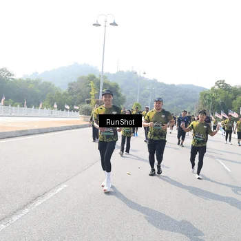 Runner Photo 6934754