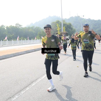 Runner Photo 6934760