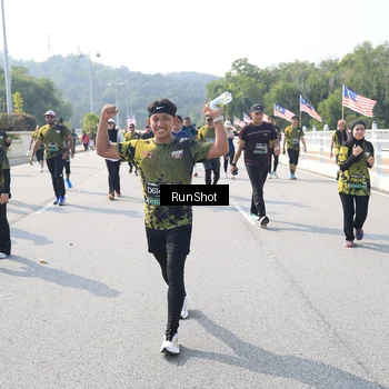 Runner Photo 6934775