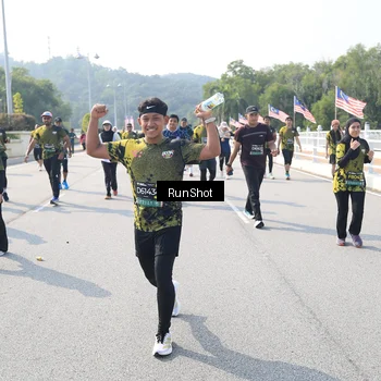 Runner Photo 6934776