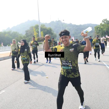 Runner Photo 6934781