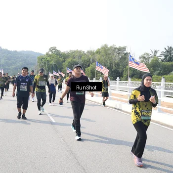 Runner Photo 6934786
