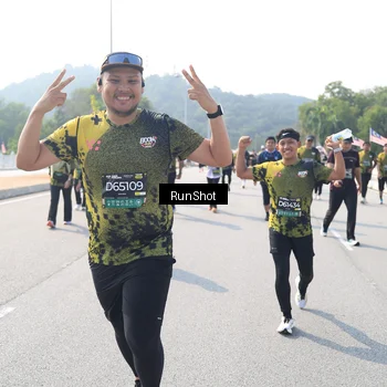 Runner Photo 6934793