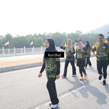 Runner Photo 6934797