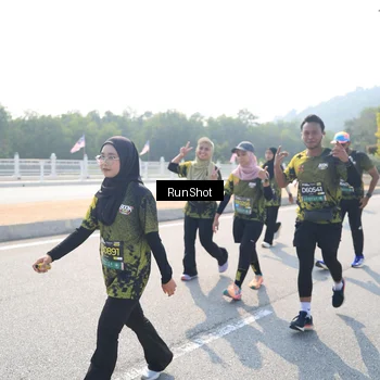 Runner Photo 6934801