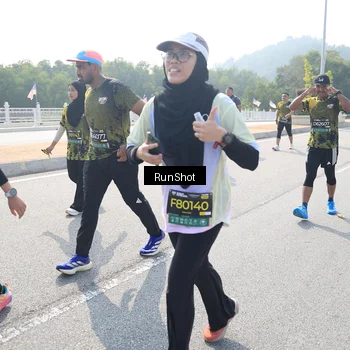 Runner Photo 6934818