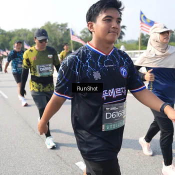 Runner Photo 6934824