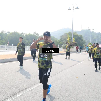 Runner Photo 6934830
