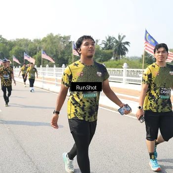 Runner Photo 6934853