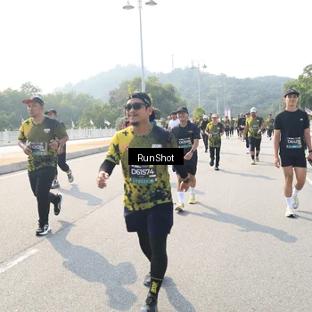 Runner Photo 6934857