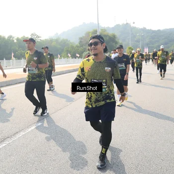 Runner Photo 6934859