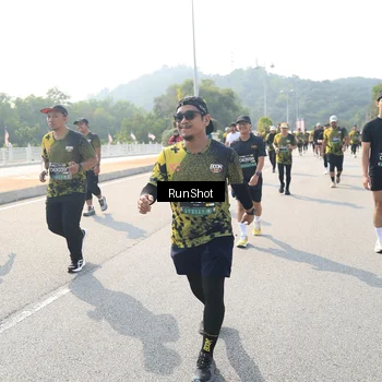 Runner Photo 6934860