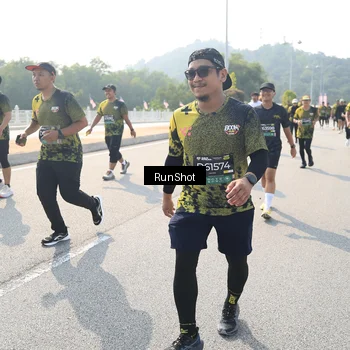 Runner Photo 6934875