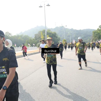 Runner Photo 6934884