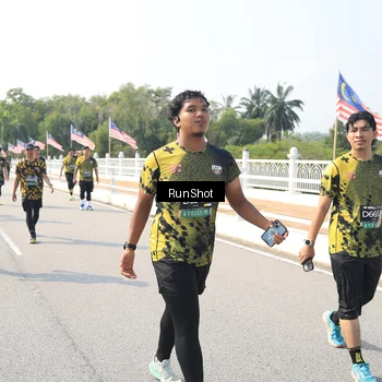 Runner Photo 6934885