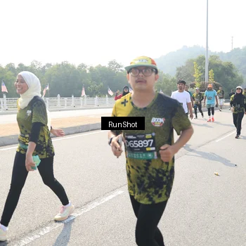 Runner Photo 6934890